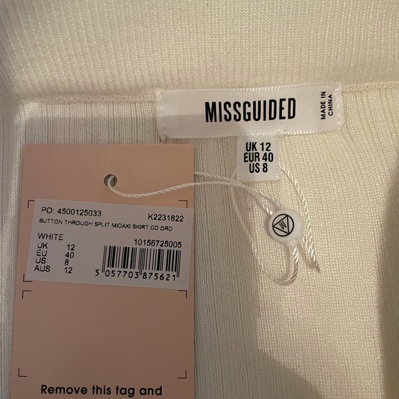 White skirt - Picture 2 of 4